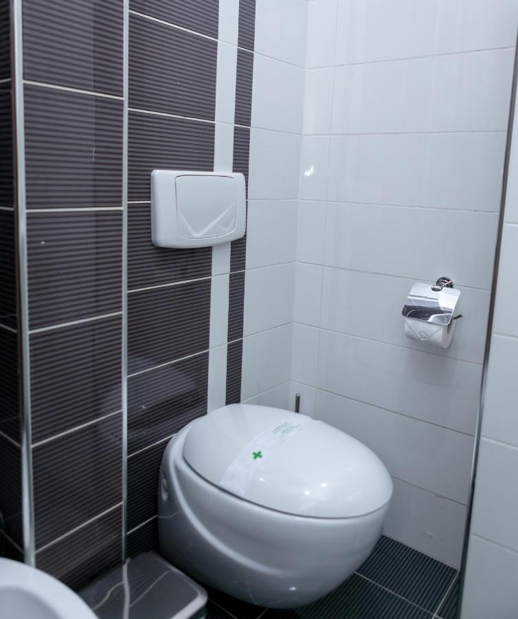 Spacious City Paradise - 3Br Apt In The Heart Of Tiranë Ngoại thất bức ảnh