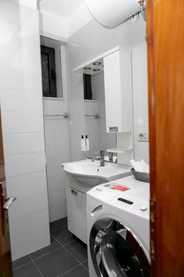 Spacious City Paradise - 3Br Apt In The Heart Of Tiranë Ngoại thất bức ảnh